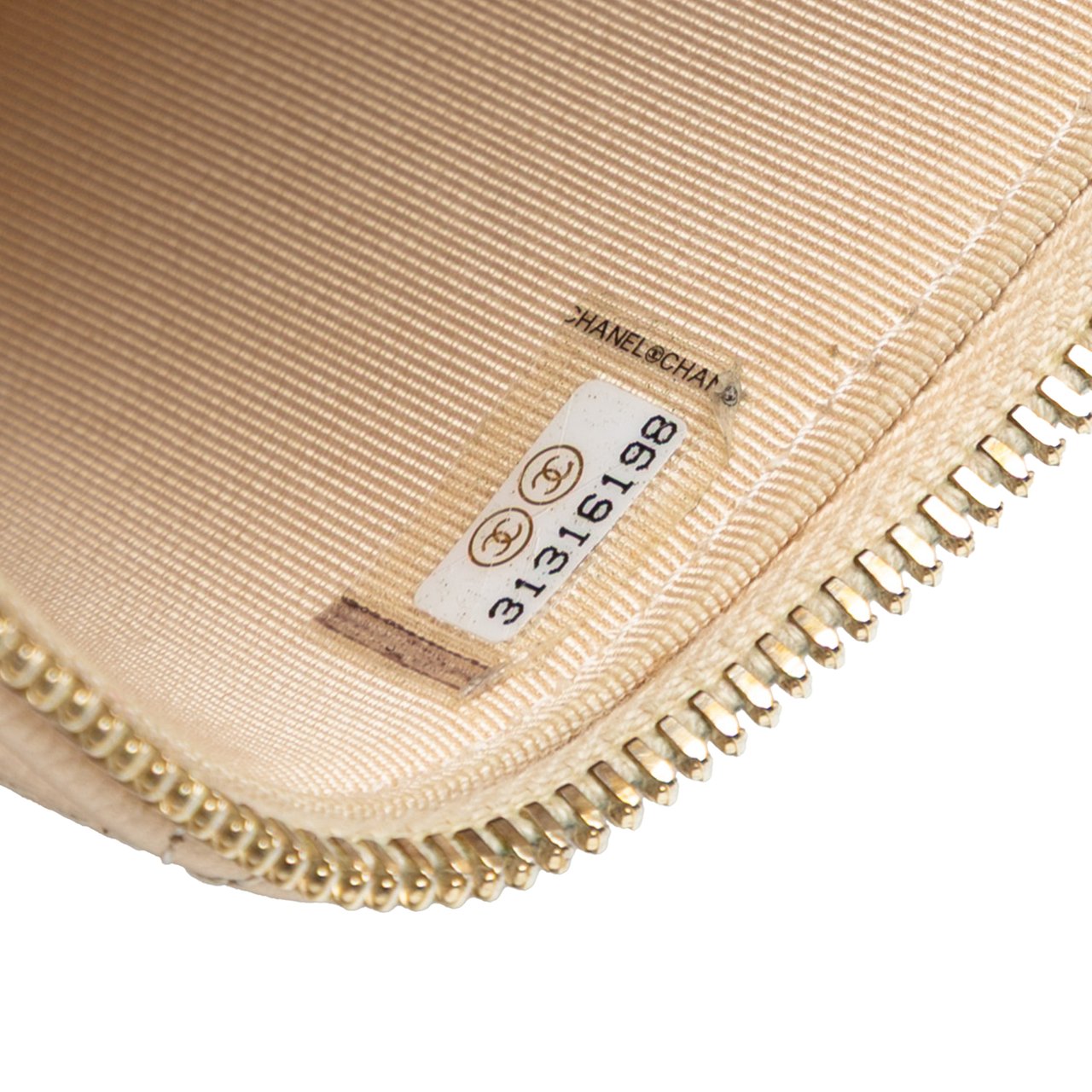 Chanel Mini Quilted Iridescent Caviar Pearl On Top Vanity Case With Chain Bruin