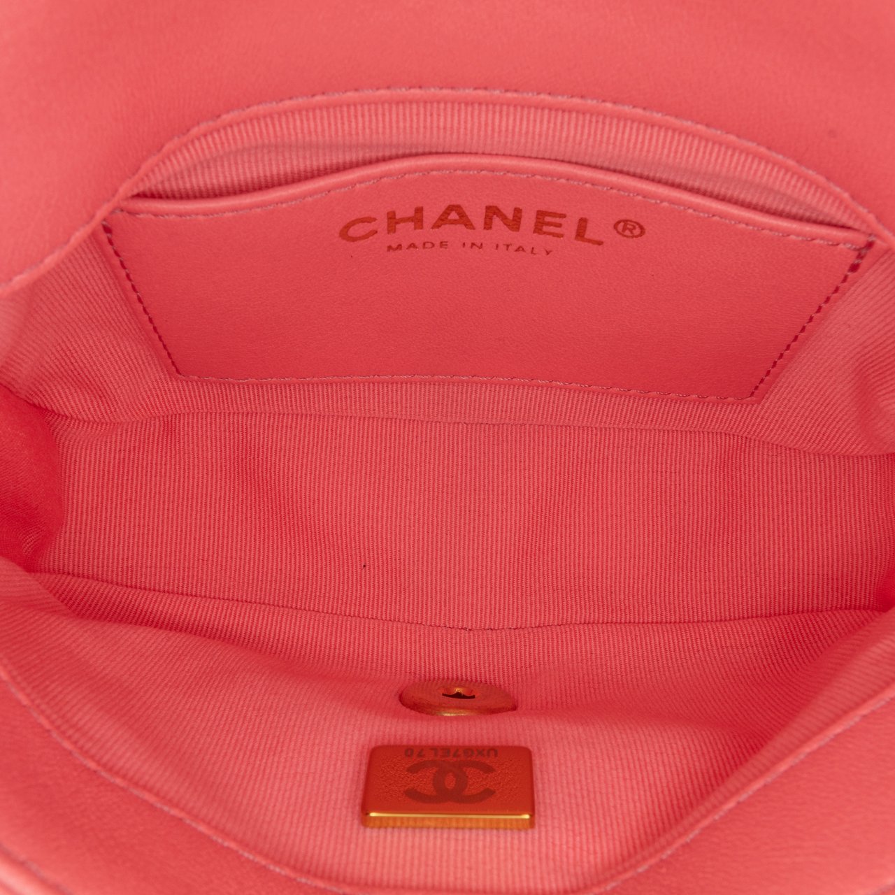 Chanel Mini Quilted Lambskin Funky Town Flap Roze