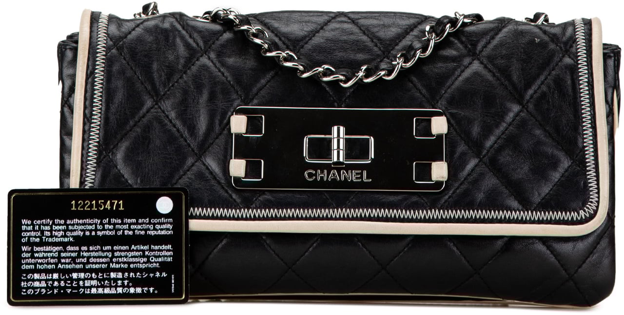 Chanel Quilted Lambskin Reissue East West Flap Zwart