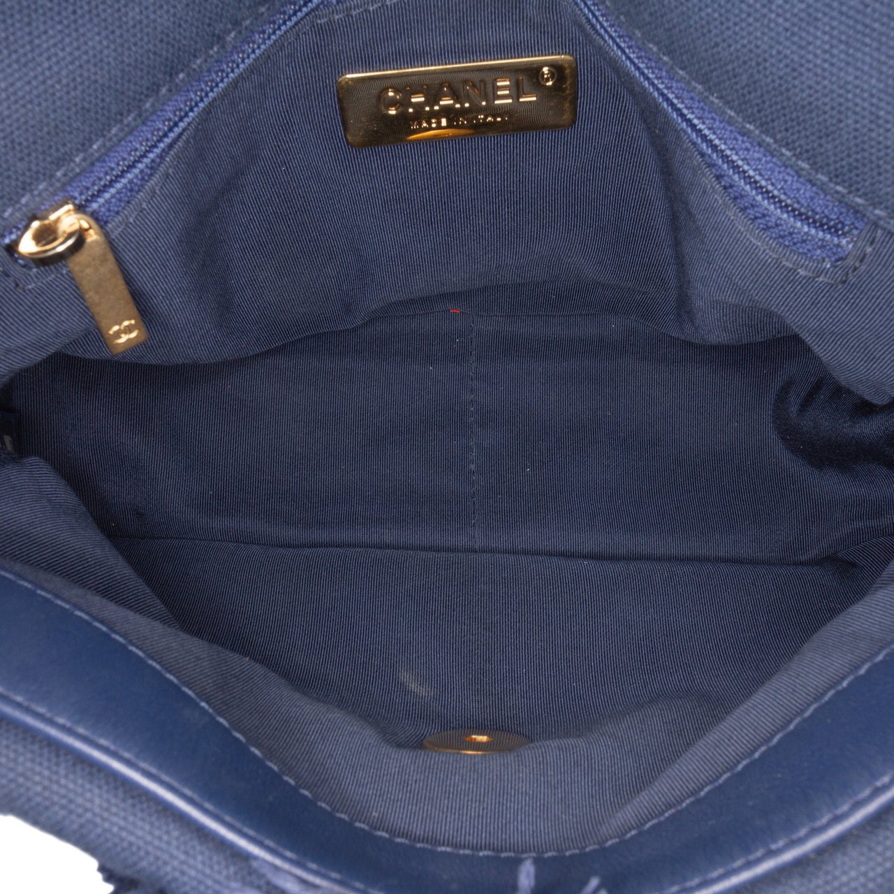 Chanel Medium Canvas and Cotton 19 Flap Blauw