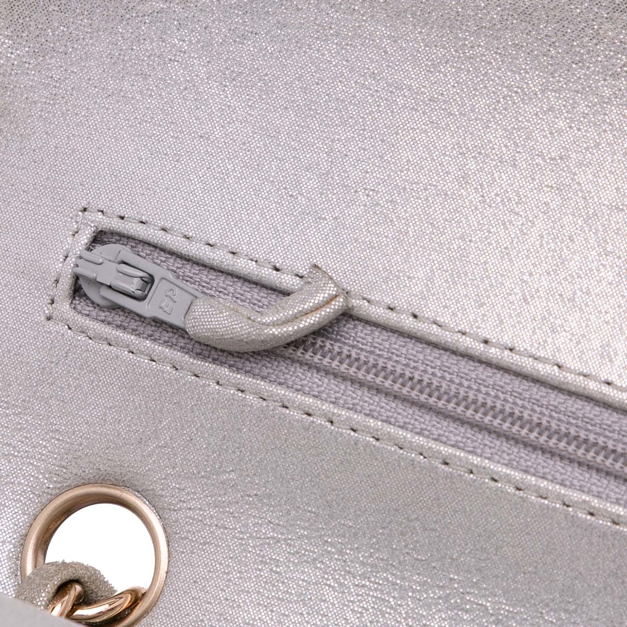 Chanel Medium Classic Iridescent Lambskin Double Flap Bruin