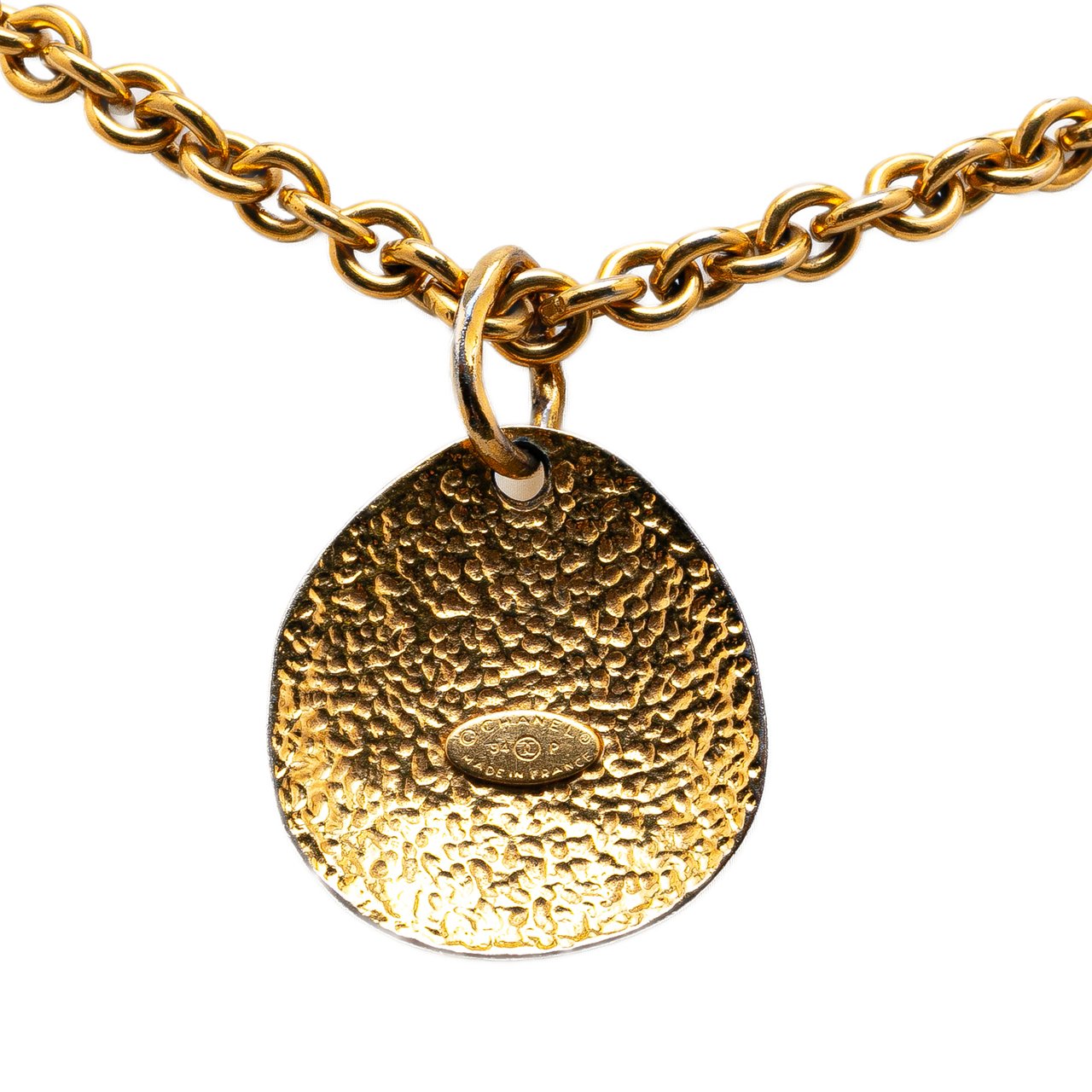 Chanel Gold Plated CC Round Pendant Necklace Goud