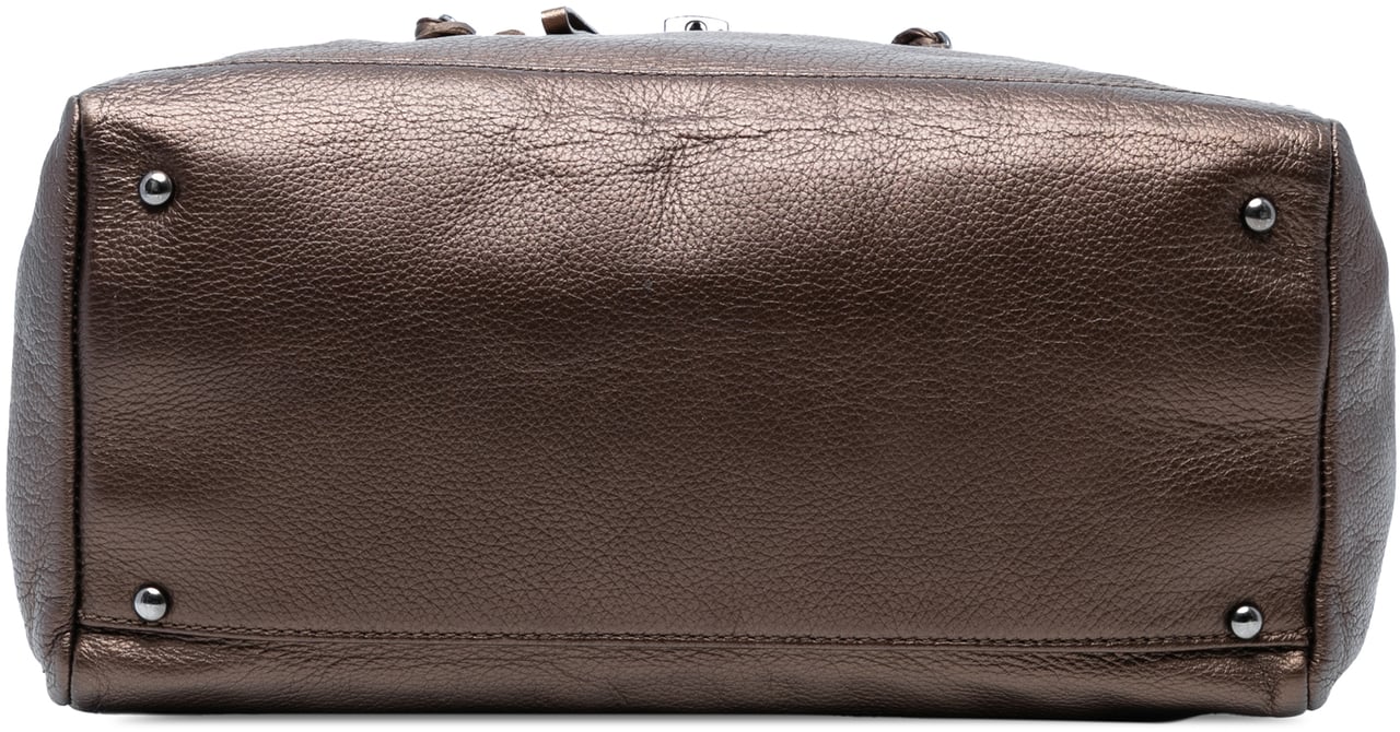 Chanel Large CC Luxe Ligne Bowler Handbag Bruin