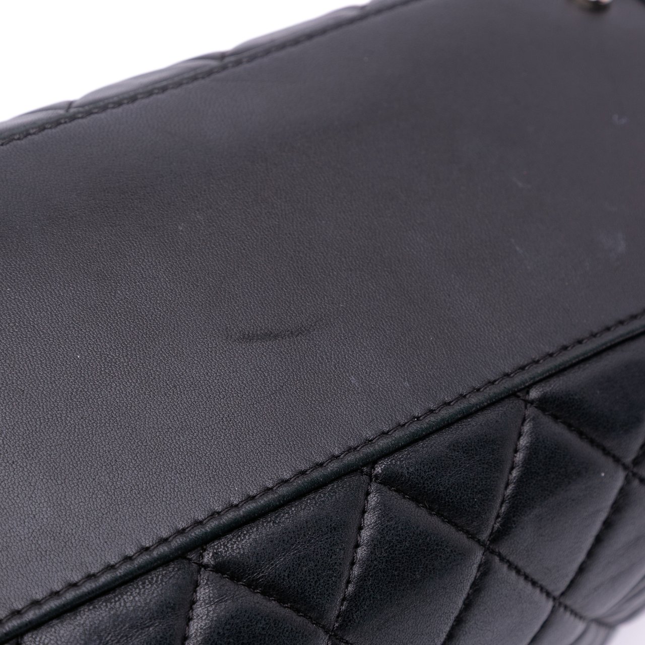 Chanel Quilted Lambskin 7 Tote Zwart