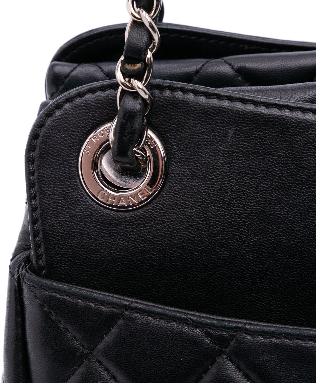 Chanel Quilted Lambskin 7 Tote Zwart