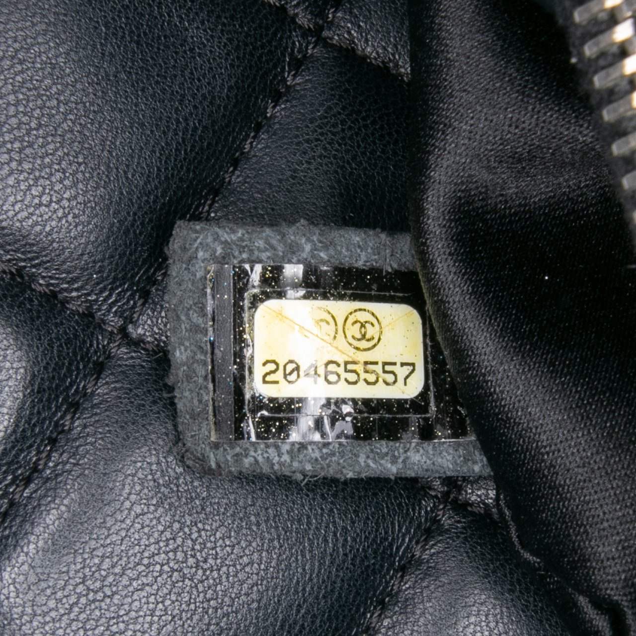 Chanel Quilted Lambskin 7 Tote Zwart