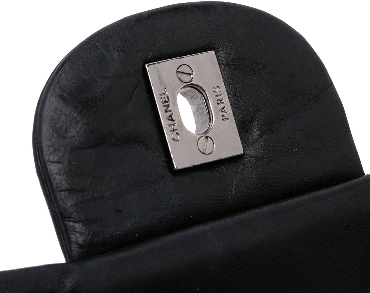 Chanel Maxi Quilted Lambskin 3 Flap Zwart