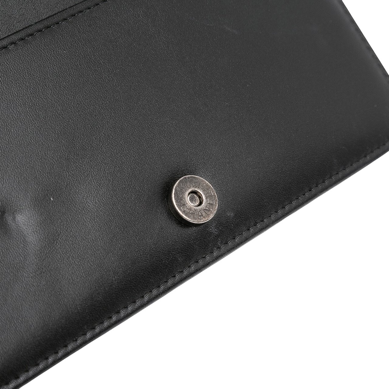 Chanel Calfskin Chain 20s Signe Wallet on Chain Zwart