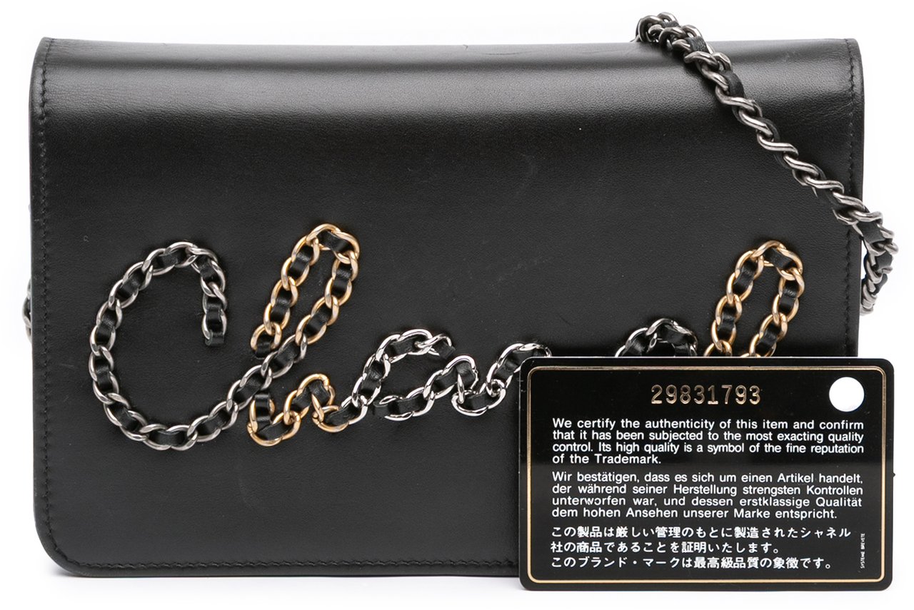 Chanel Calfskin Chain 20s Signe Wallet on Chain Zwart
