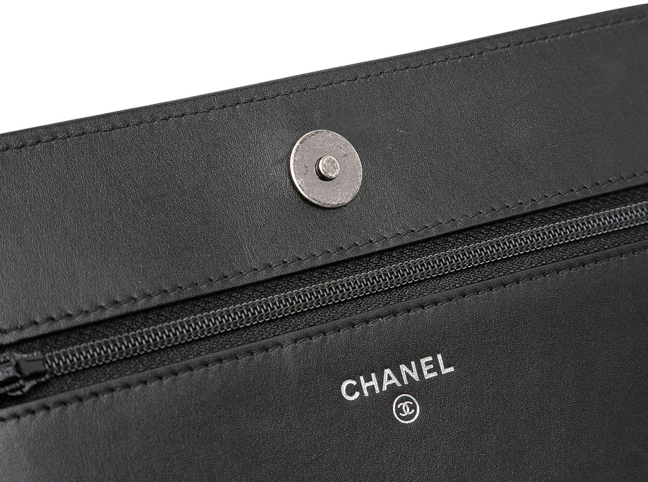 Chanel Calfskin Chain 20s Signe Wallet on Chain Zwart
