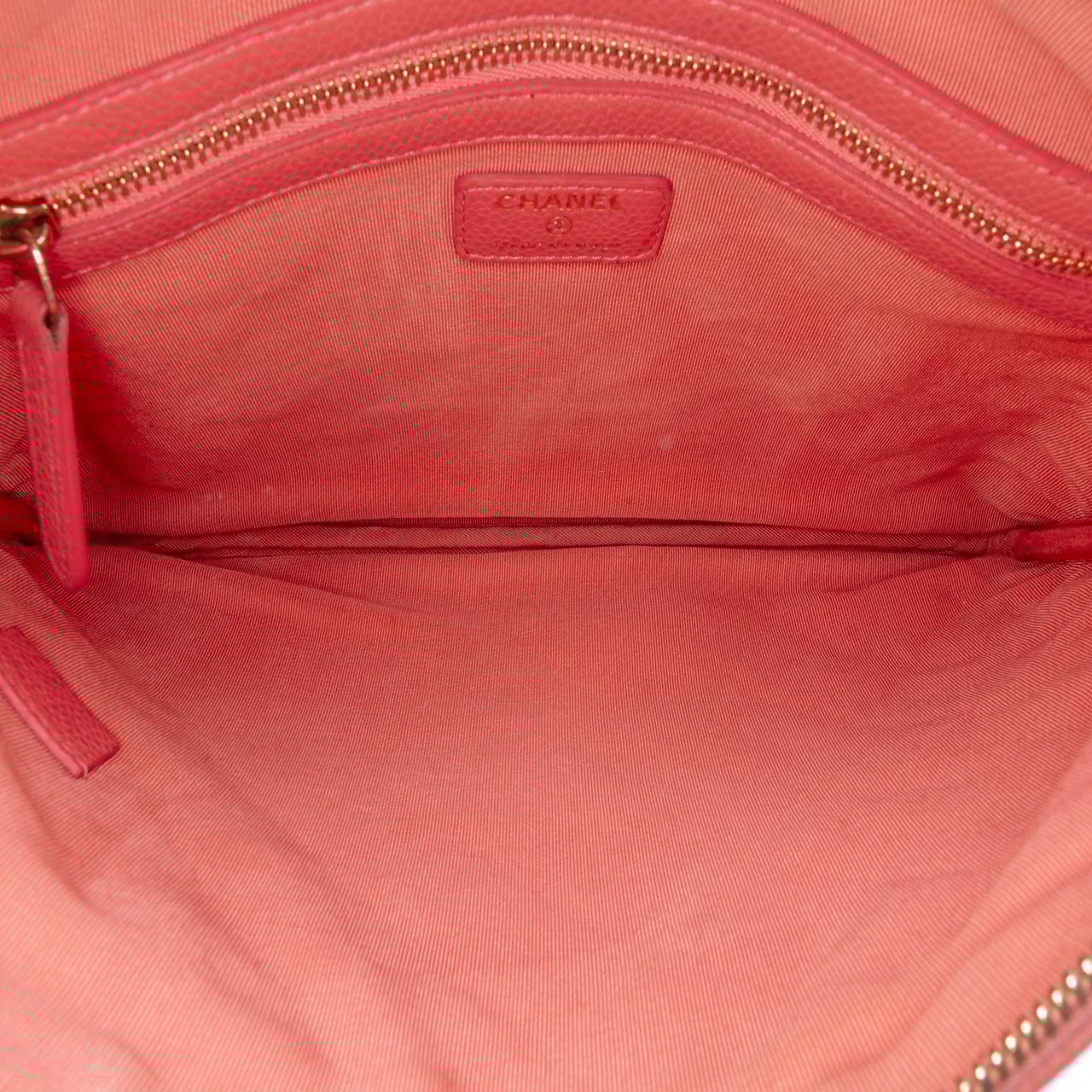 Chanel Medium Quilted Caviar O Case Clutch Roze