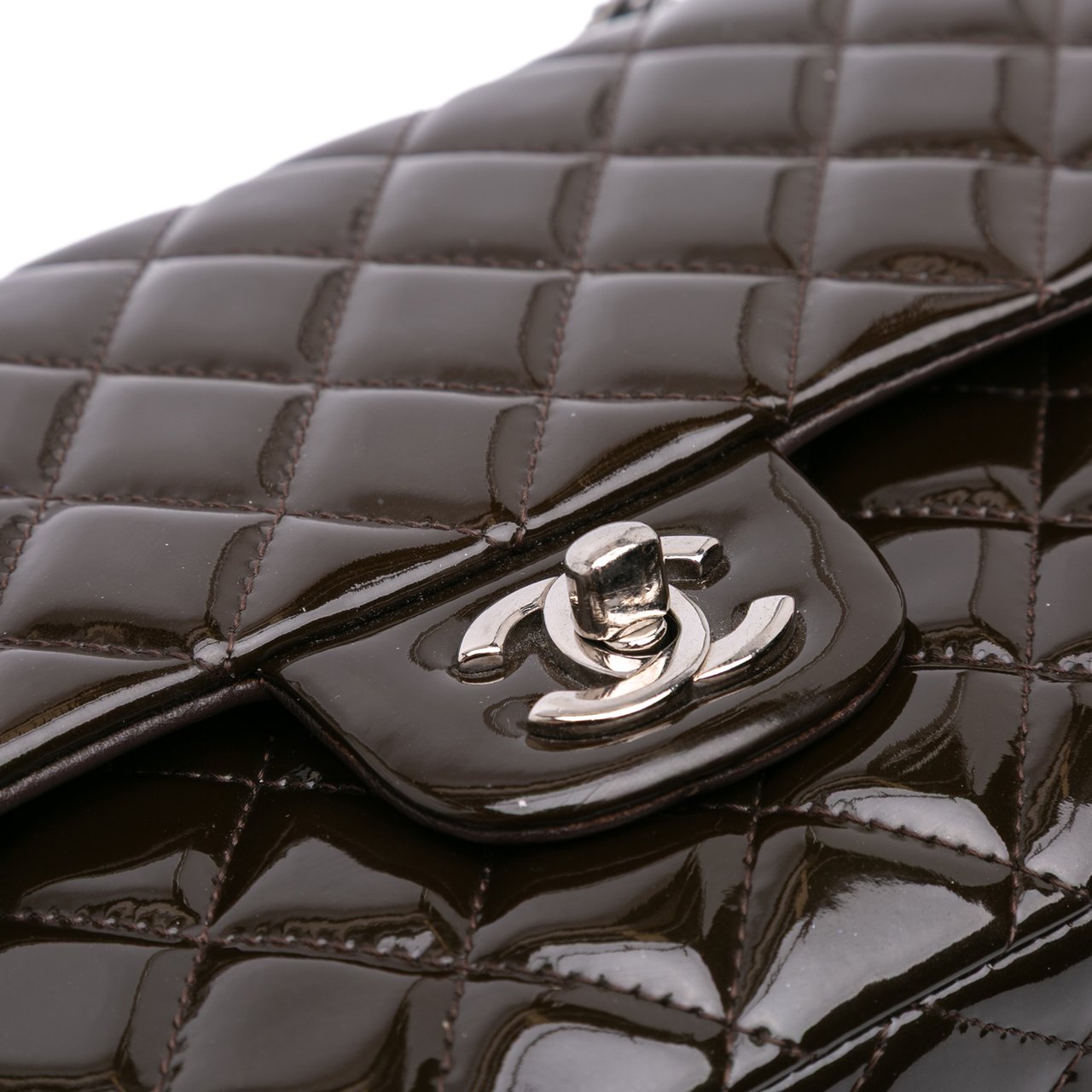 Chanel Medium Classic Patent Double Flap Bruin