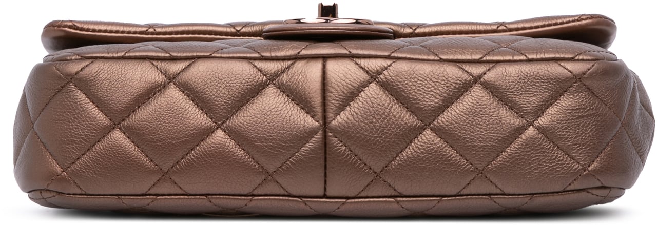 Chanel Medium Iridescent Quilted Goatskin CC Eyelet Flap Bruin