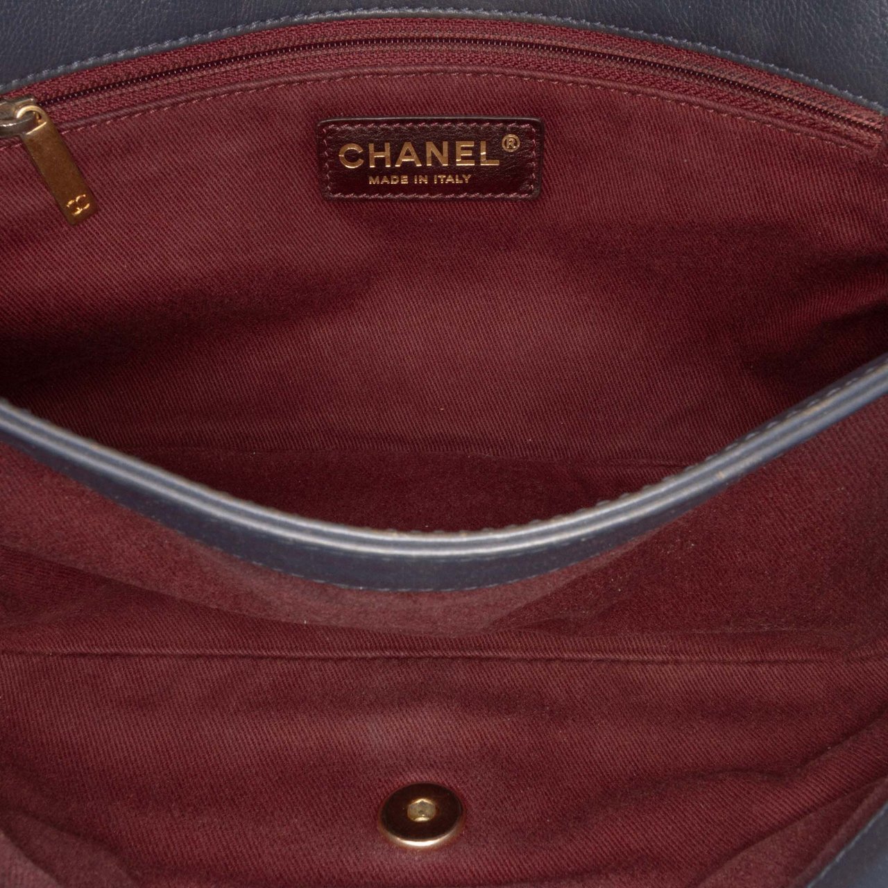 Chanel Paris Dallas Quilted Calfskin Chic Stitch Flap Blauw