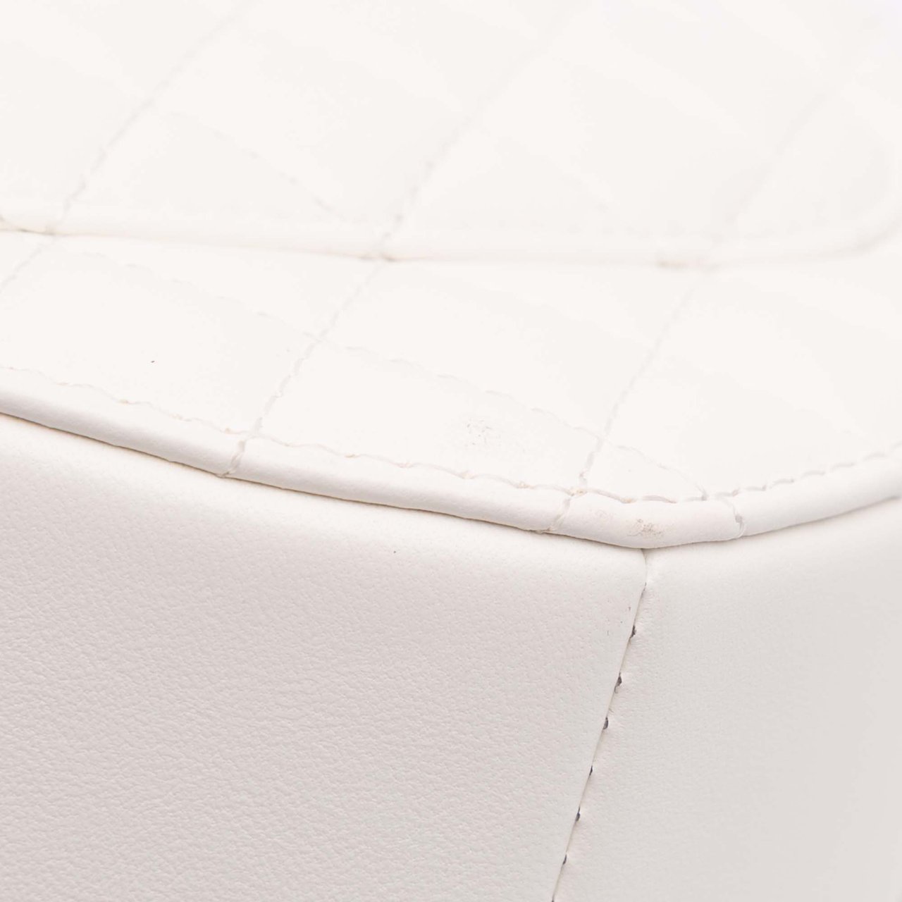Chanel Lambskin CC in Love Heart Crossbody Wit