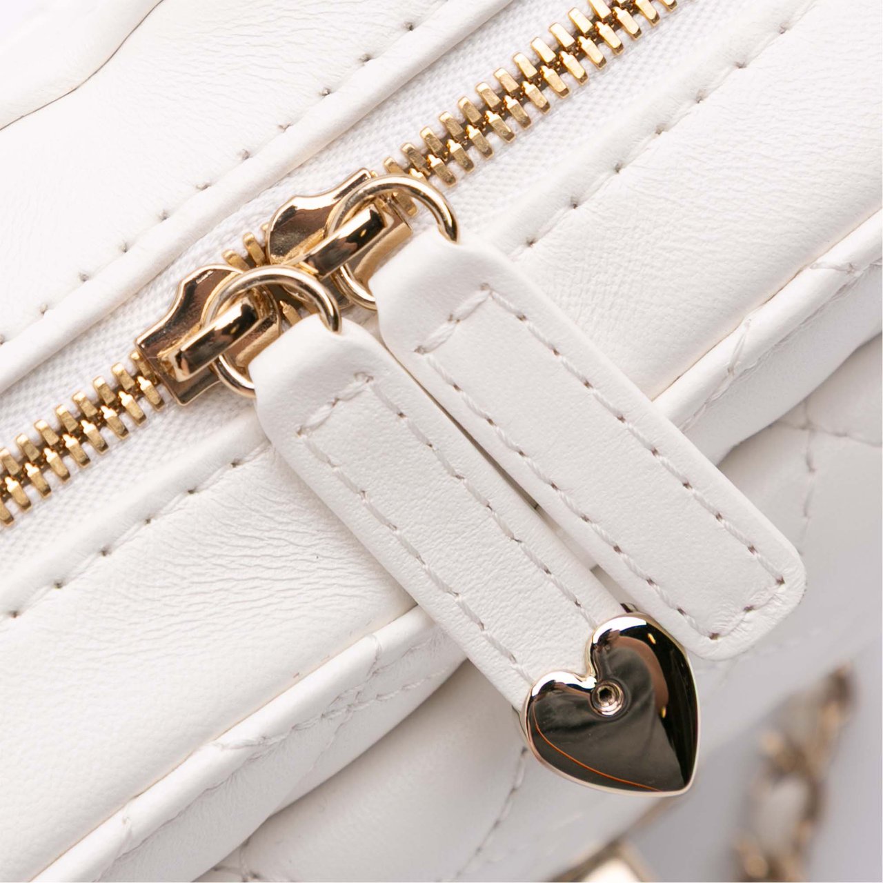 Chanel Lambskin CC in Love Heart Crossbody Wit