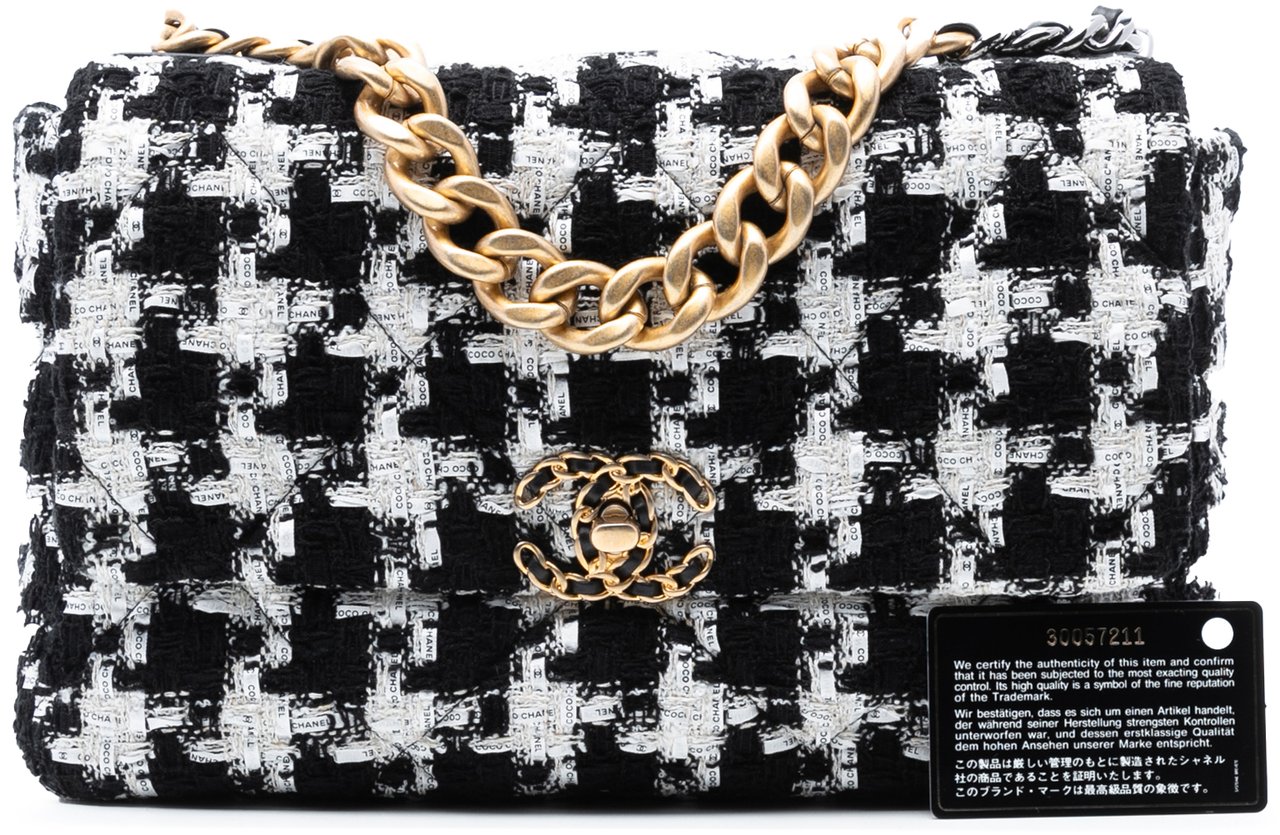 Chanel Large Houndstooth Tweed 19 Flap Zwart