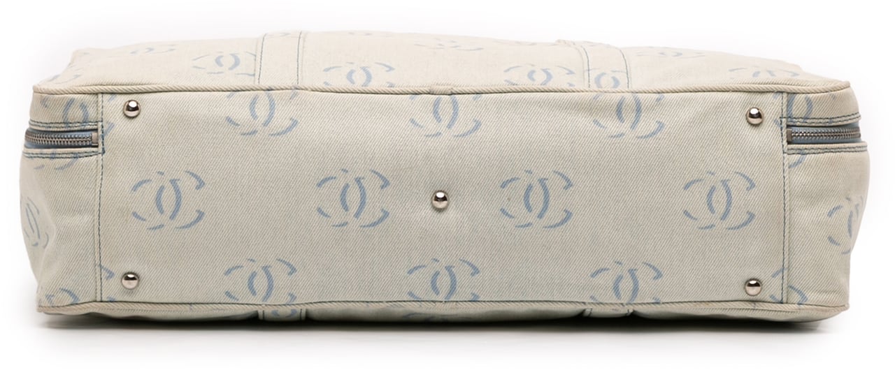 Chanel CC Denim Travel Bag Blauw