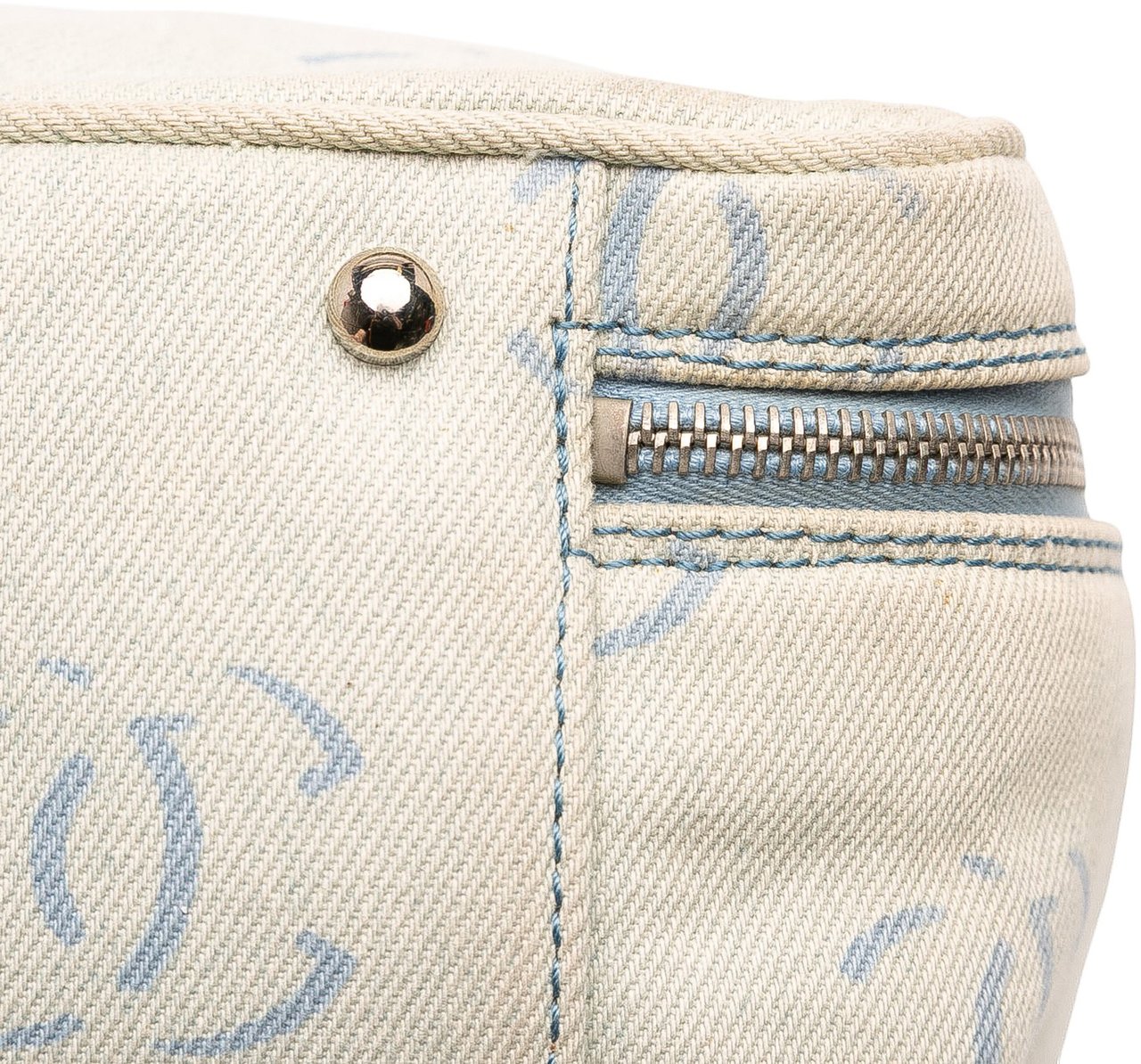 Chanel CC Denim Travel Bag Blauw