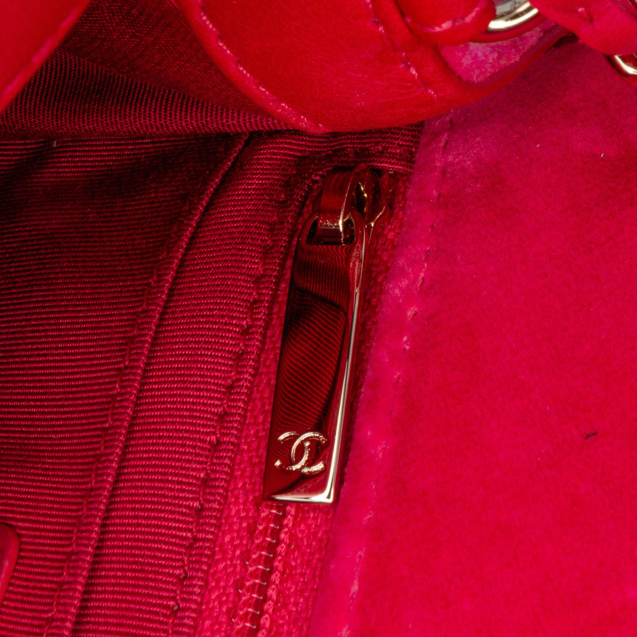 Chanel Mini Square Classic Velvet Pearl Crush Single Flap Roze