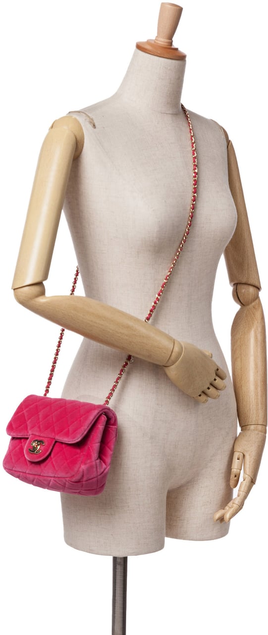 Chanel Mini Square Classic Velvet Pearl Crush Single Flap Roze