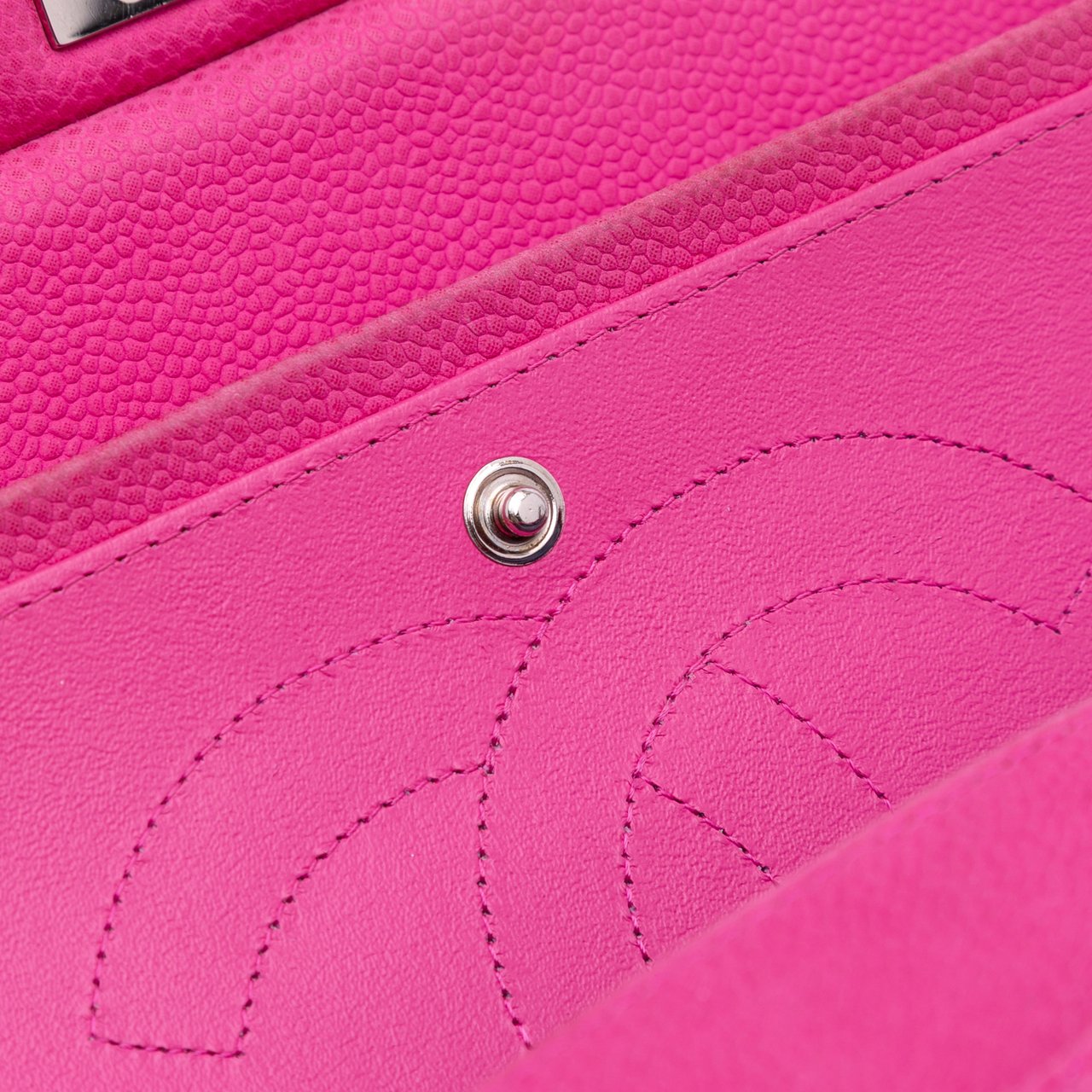 Chanel Jumbo Classic Caviar Double Flap Roze