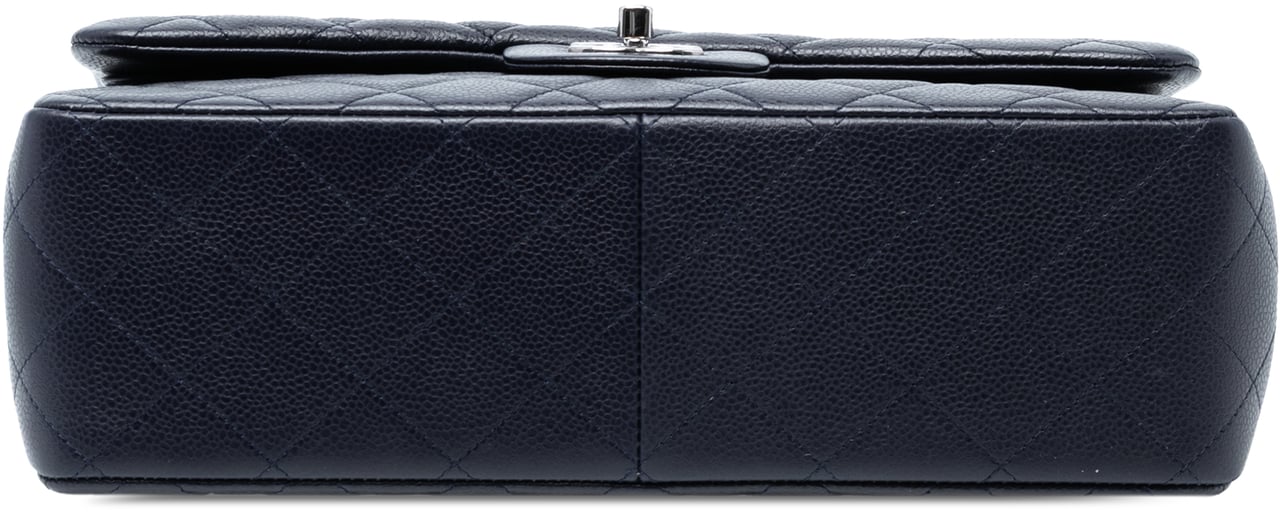 Chanel Jumbo Classic Caviar Double Flap Blauw