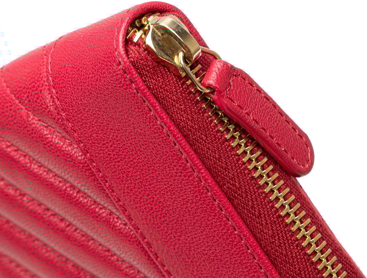 Chanel Chevron Sheepskin Mademoiselle Zip Around Wallet Rood