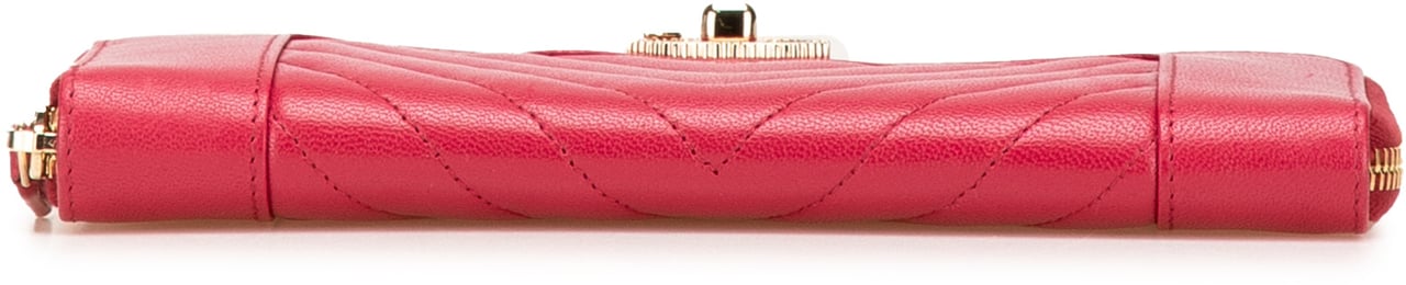 Chanel Chevron Sheepskin Mademoiselle Zip Around Wallet Rood
