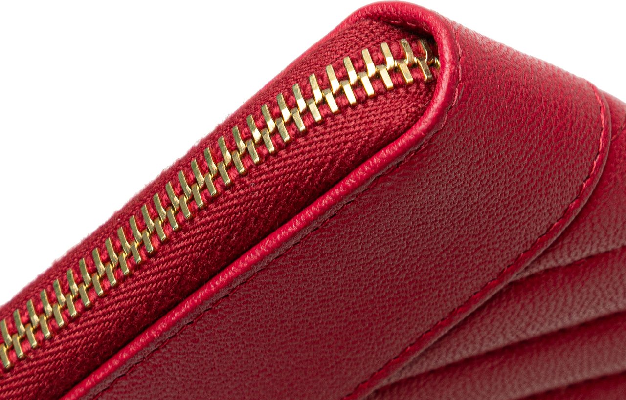 Chanel Chevron Sheepskin Mademoiselle Zip Around Wallet Rood