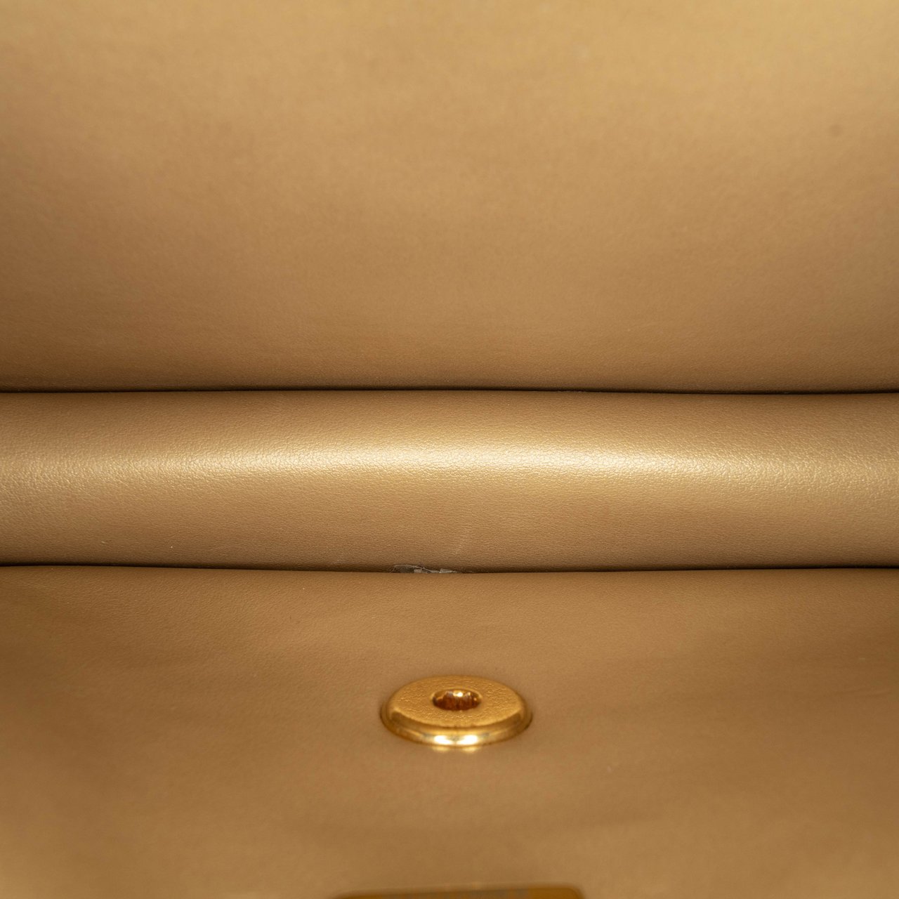 Chanel Quilted Lambskin Octagonal Buckle Crossbody Zwart