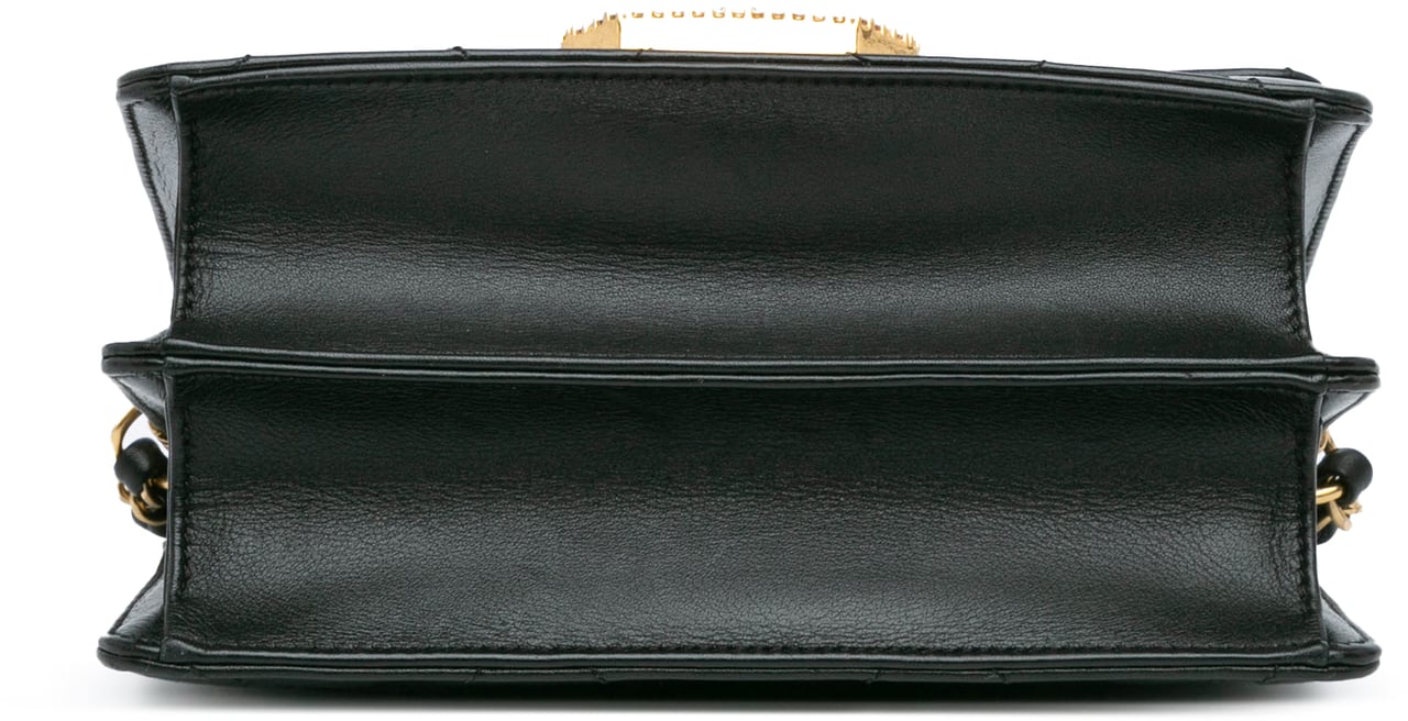 Chanel Quilted Lambskin Octagonal Buckle Crossbody Zwart