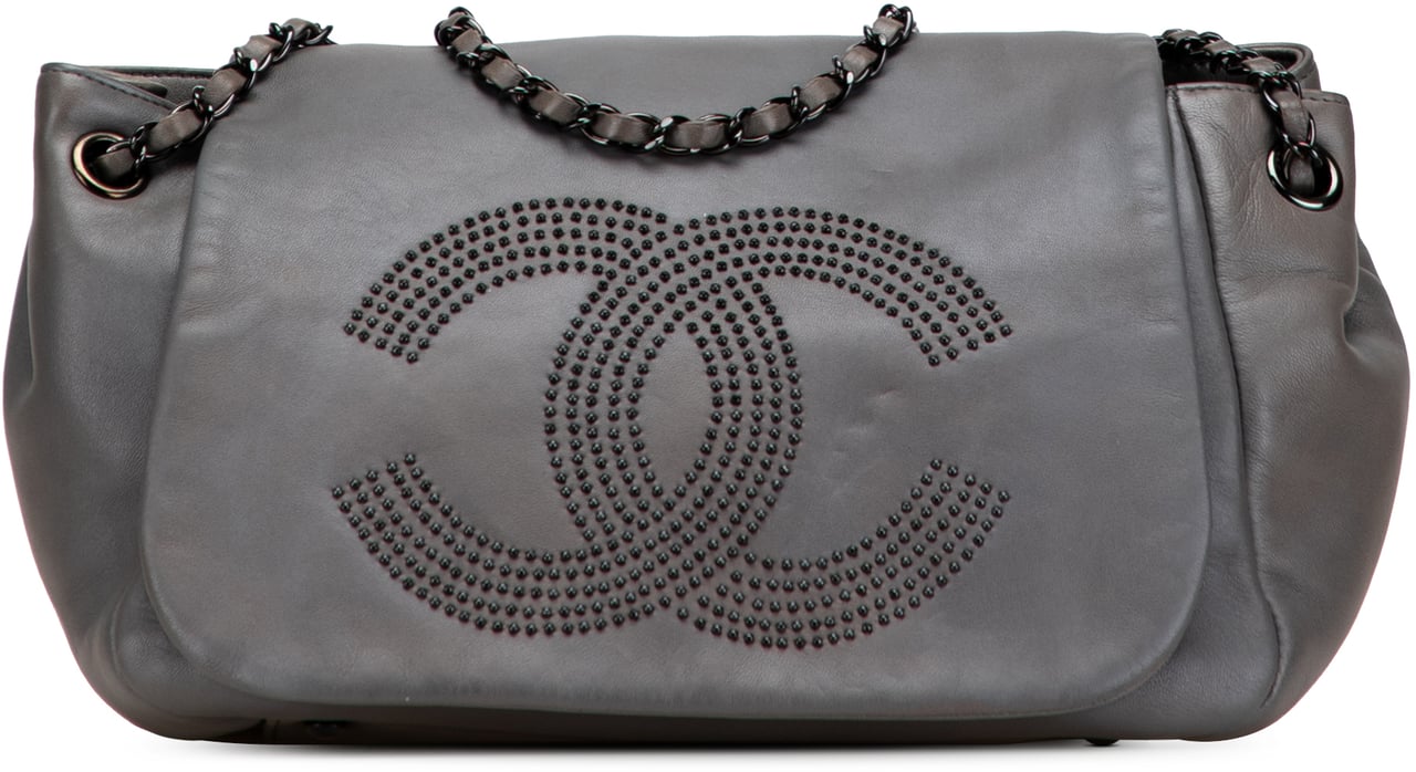 Chanel Lambskin Studded CC Accordion Flap Grijs
