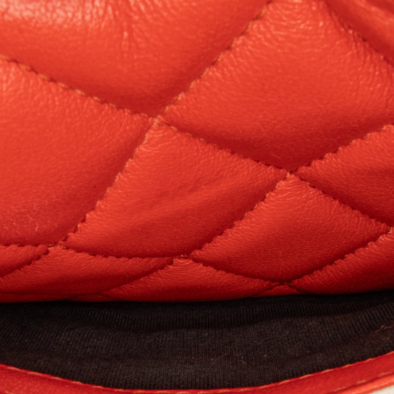 Chanel Medium Quilted Lambskin Cuba Color Flap Rood