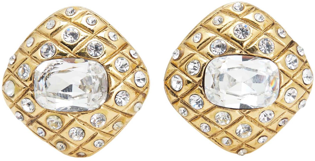 Chanel Gold Plated Quilted Diamond Crystal Clip On Earrings Goud