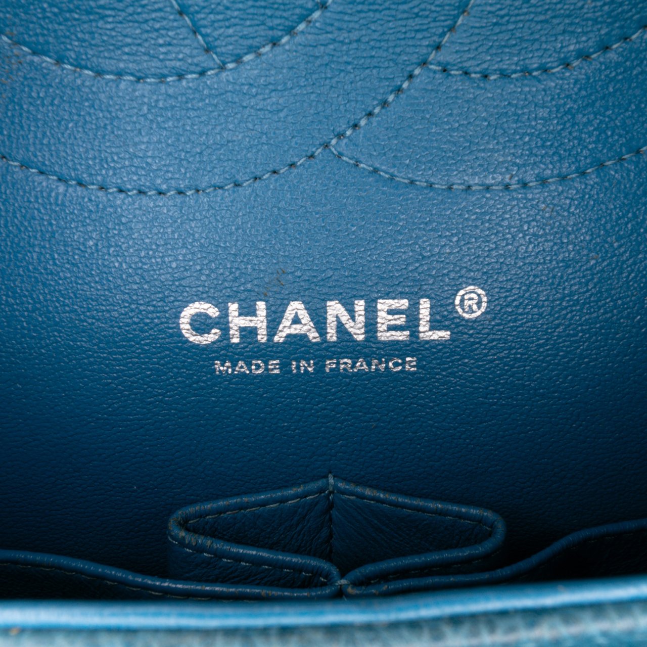Chanel Jumbo Classic Caviar Double Flap Blauw