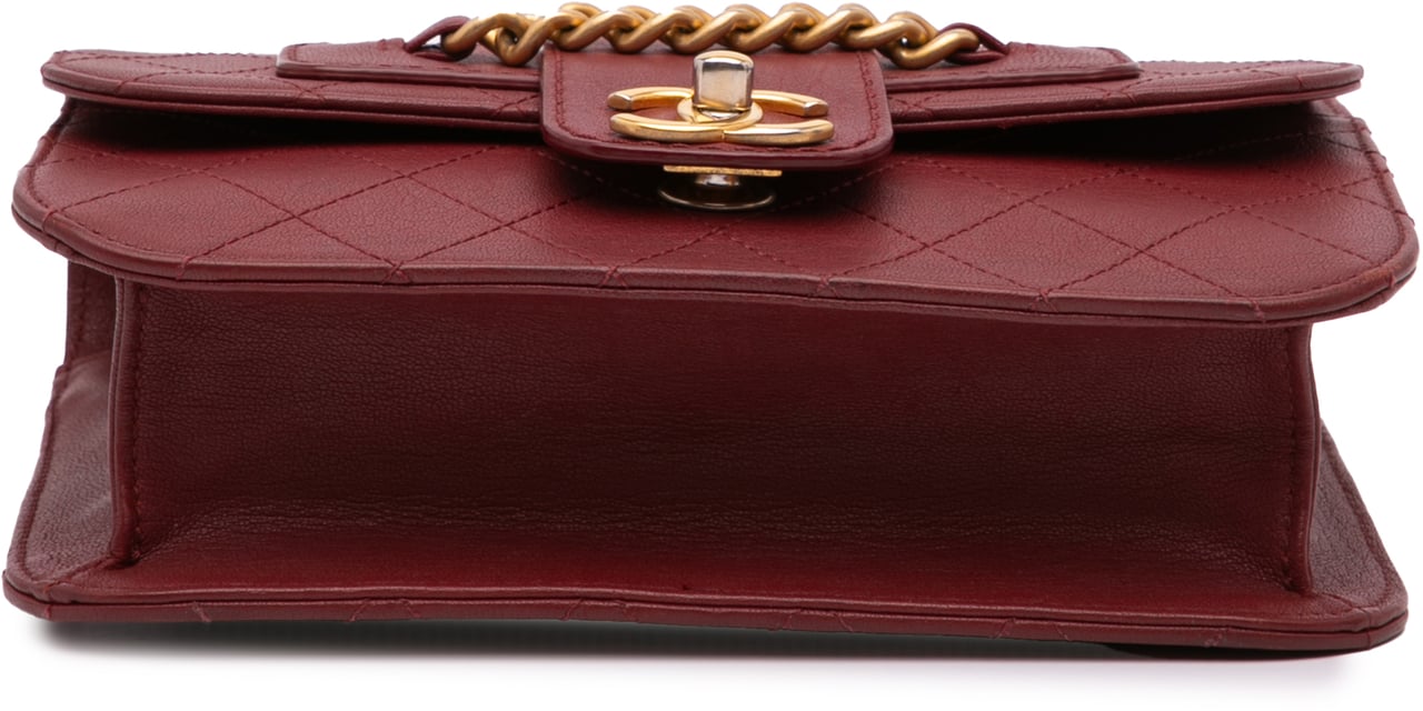 Chanel Medium Quilted Sheepskin Front Chain Flap Rood