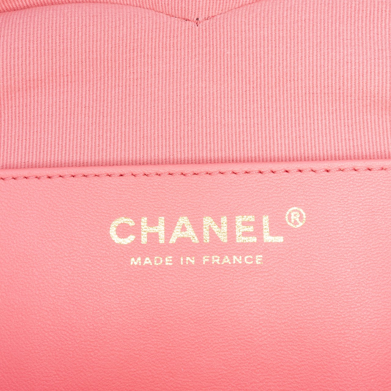 Chanel Lambskin CC in Love Heart Crossbody Roze