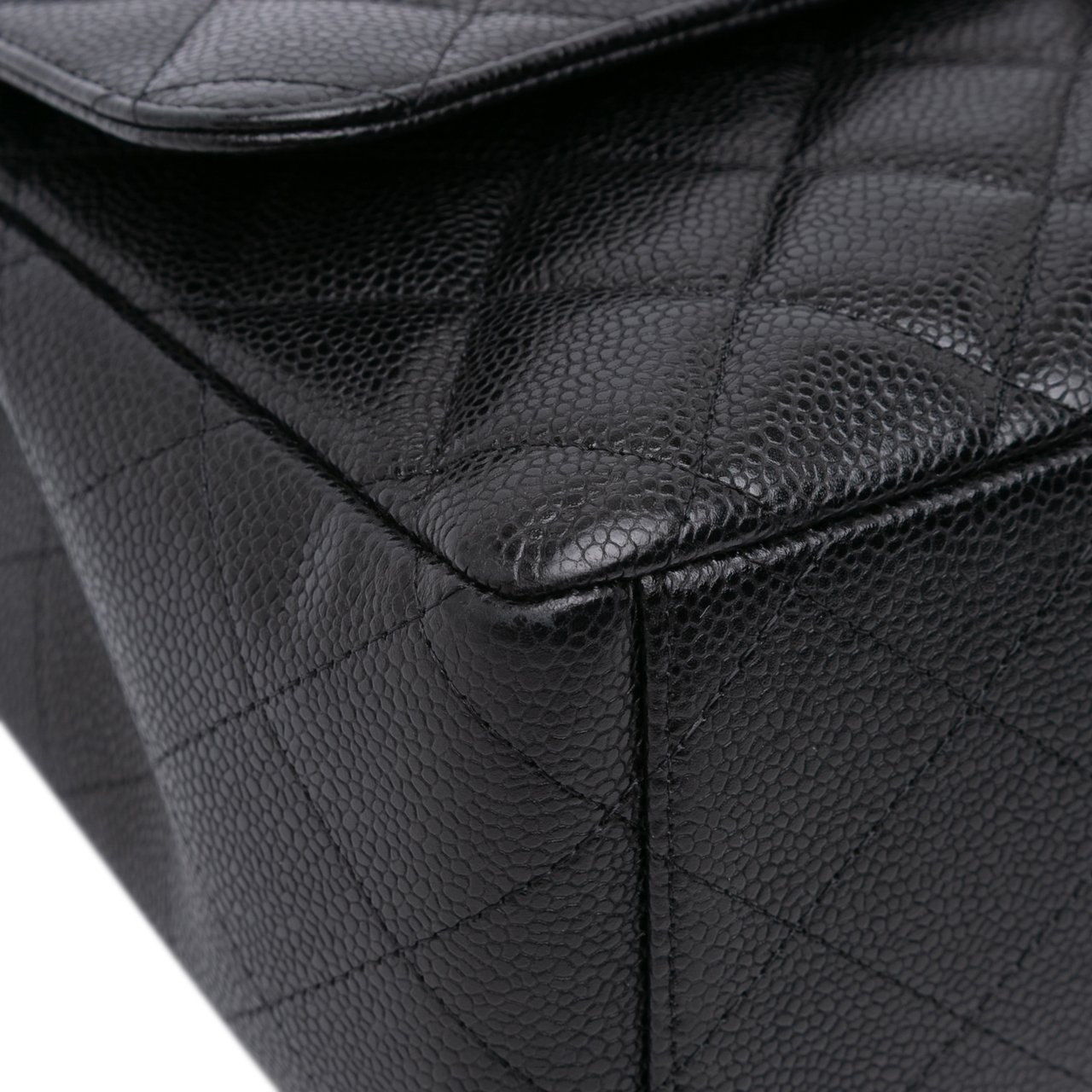 Chanel Maxi Classic Caviar Double Flap Zwart