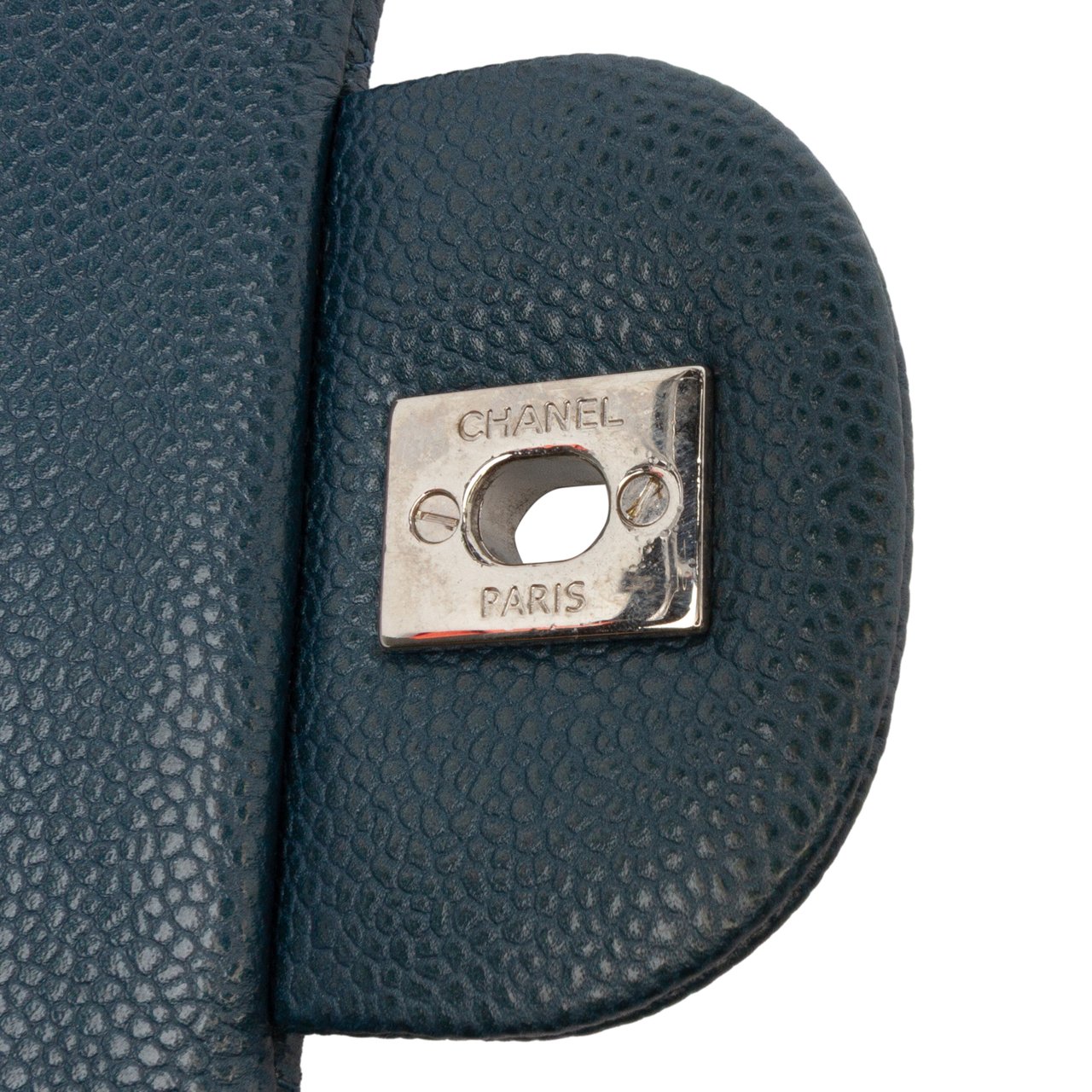 Chanel Jumbo Classic Iridescent Caviar Double Flap Blauw