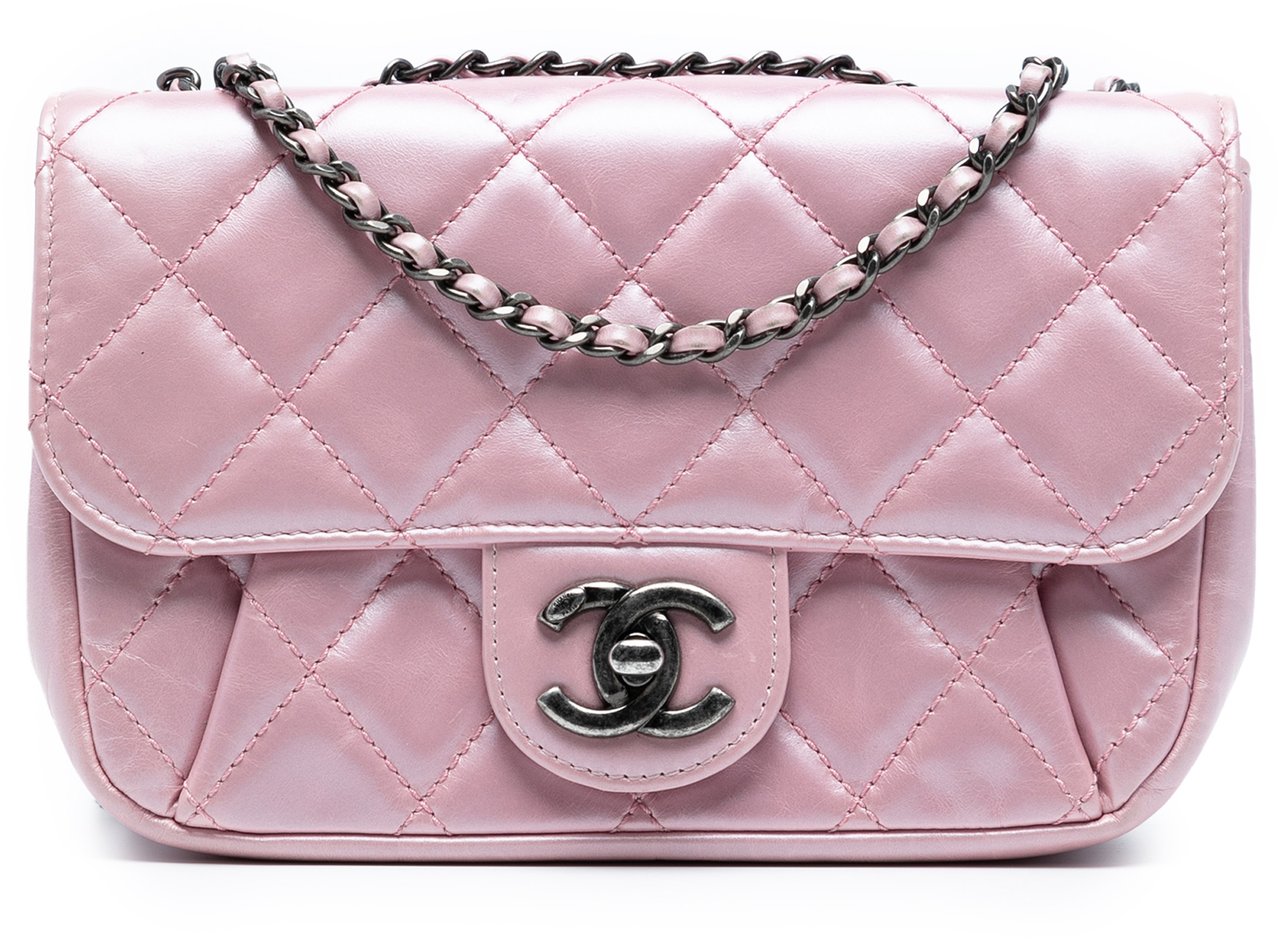 Chanel Mini Quilted Metallic Calfskin Coco Pleats Chain Flap Roze
