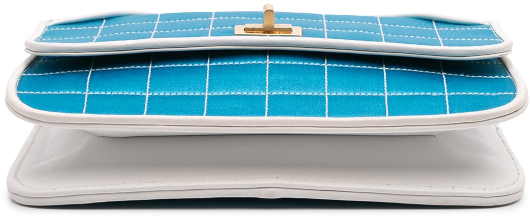 Chanel Reissue Square Quilt Satin Flap Blauw