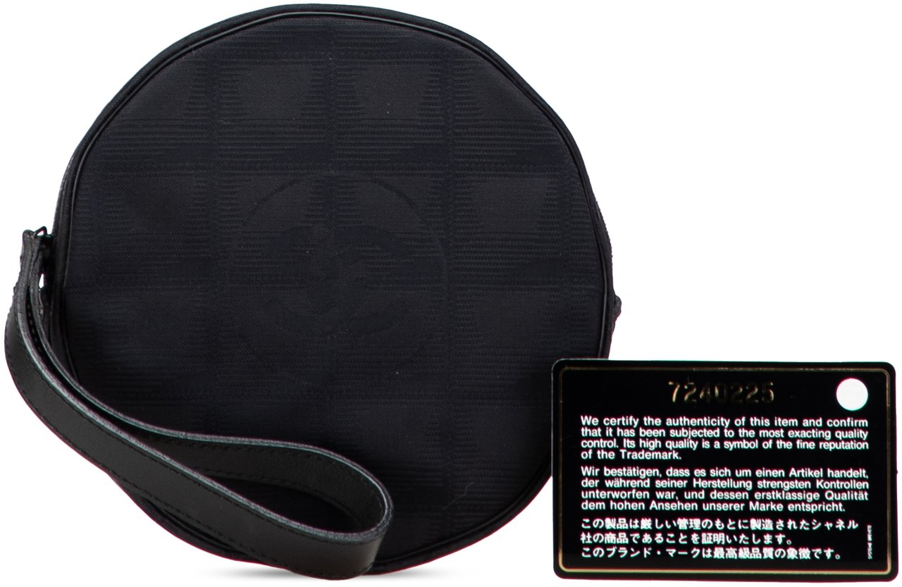 Chanel New Travel Line Nylon Round Pouch Zwart