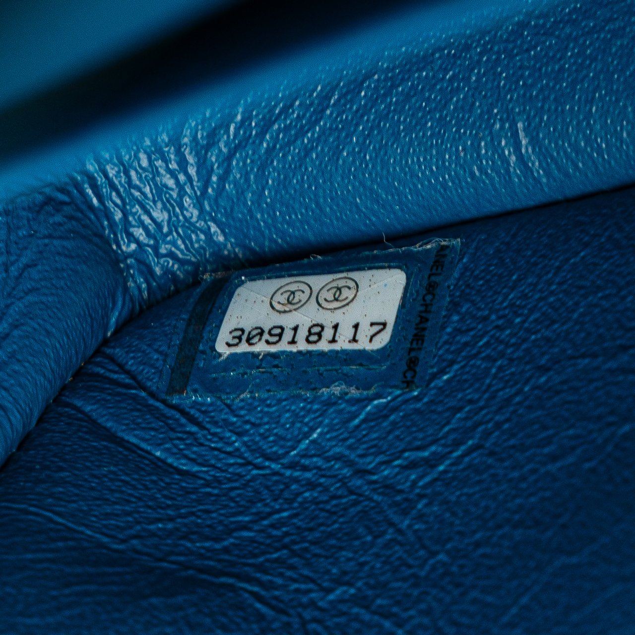 Chanel Medium Classic Caviar Double Flap Blauw