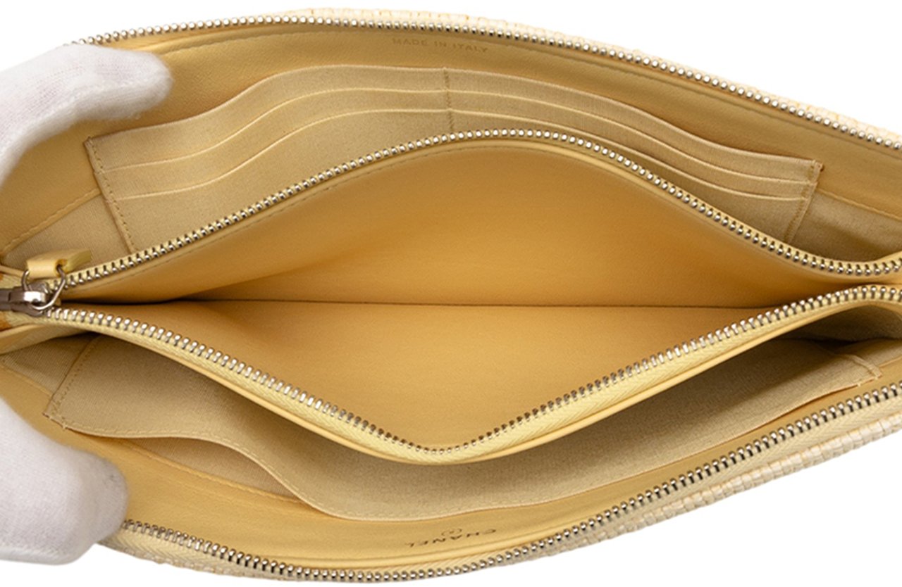 Chanel Medium Raffia Deauville O Case Clutch Geel