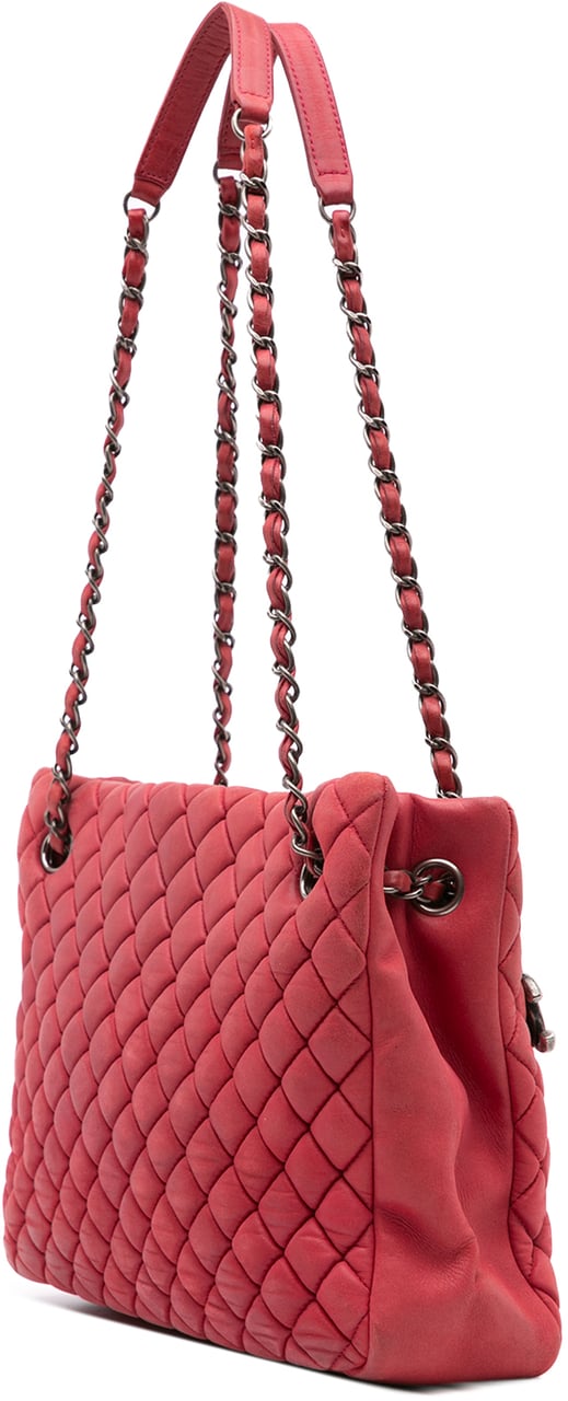 Chanel Quilted Iridescent Calfskin New Bubble Tote Roze