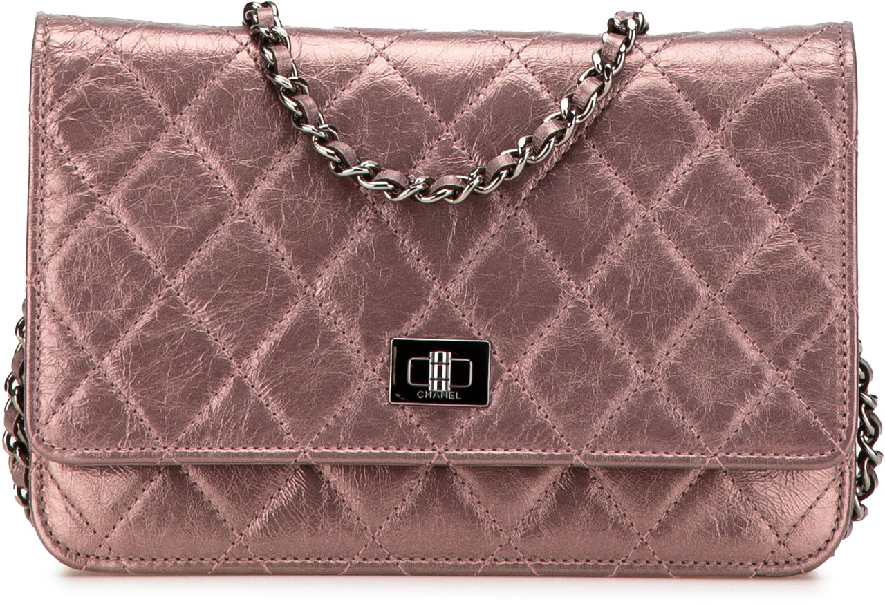 Chanel Reissue 2.55 Quilted Metallic Aged Calfskin Wallet on Chain Roze