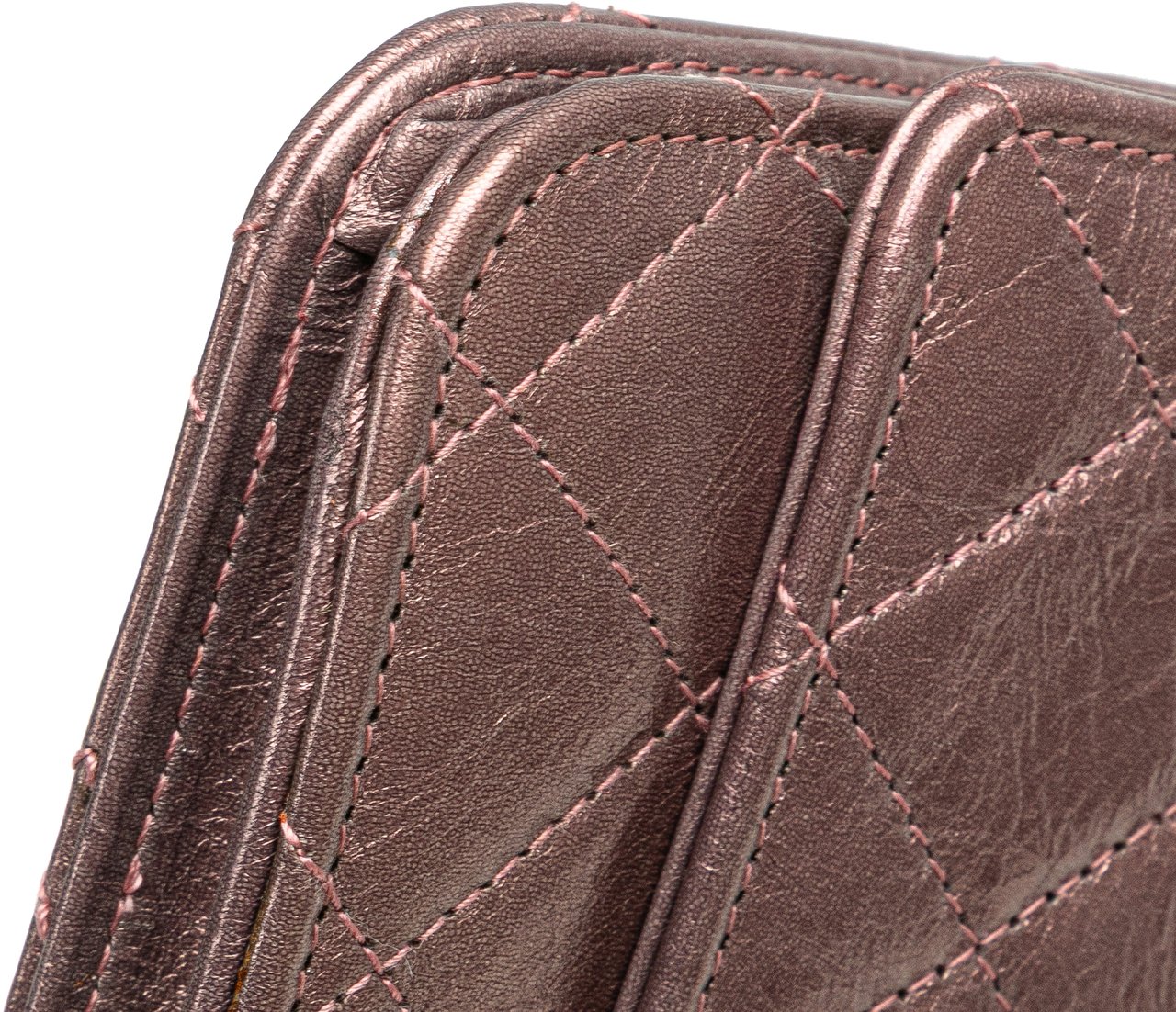 Chanel Reissue 2.55 Quilted Metallic Aged Calfskin Wallet on Chain Roze
