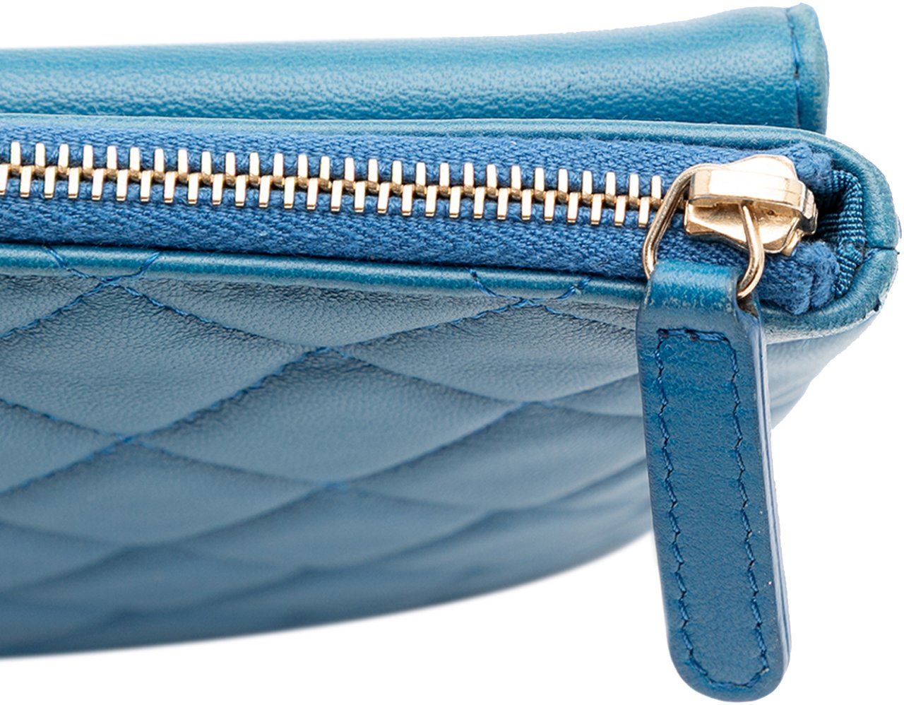 Chanel Large Quilted Lambskin Flap O Case Clutch Blauw