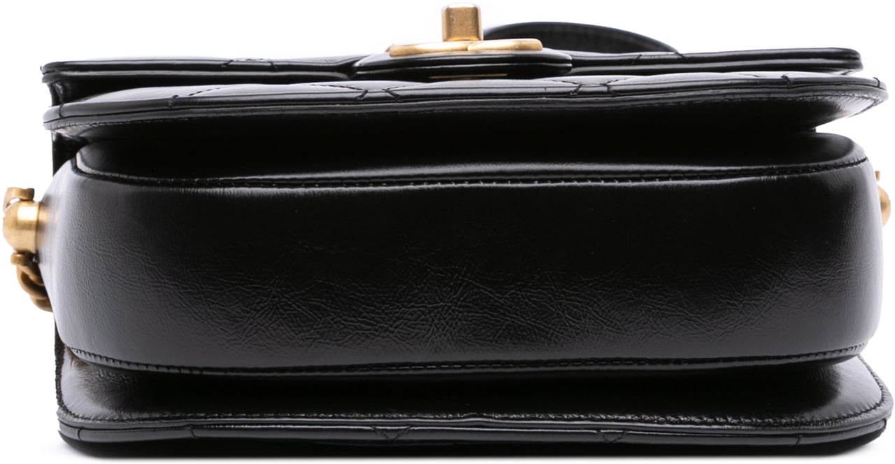 Chanel CC Quilted Calfskin Round Moon Messenger Flap Zwart